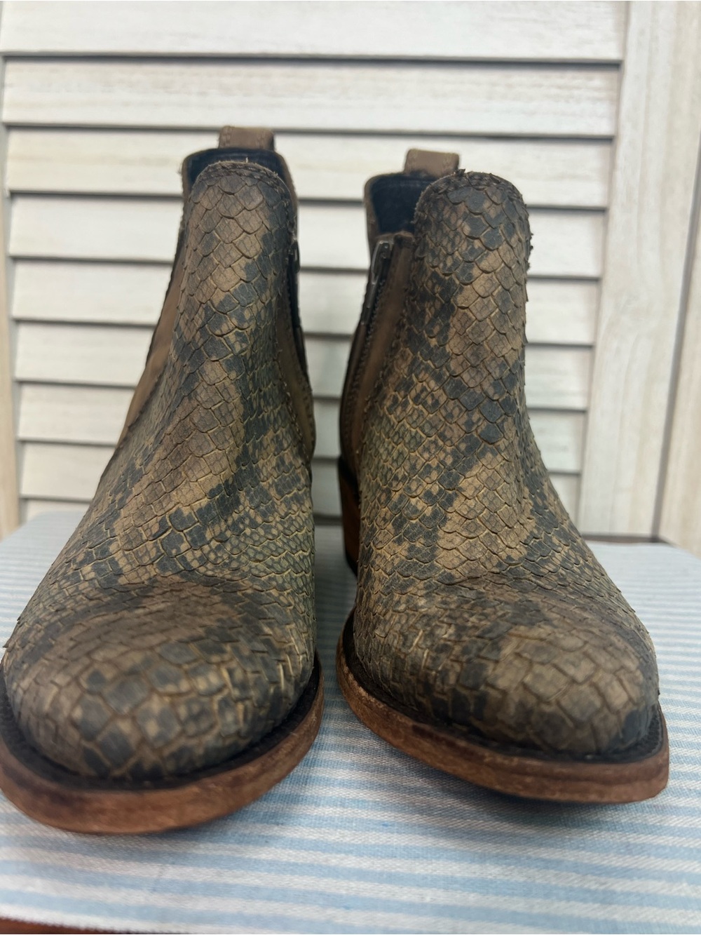 LIBERTY Black Western Booties Snake-Print Leather Ankle Boots Boho - Picture 4 of 14